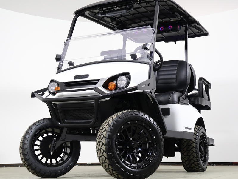 2026 E-Z-GO® Express 4 Summit XT 13.5 HP EFI Gas Lifted Golf Cart - Image 17