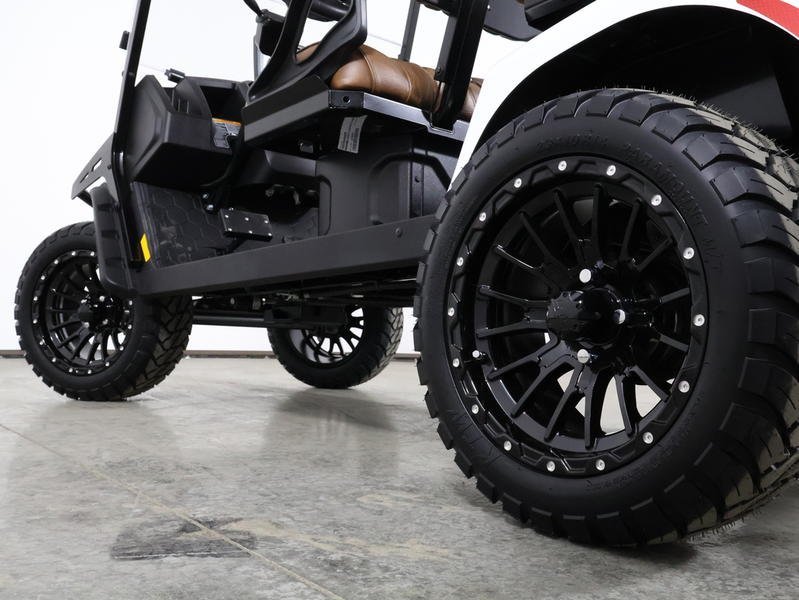 2026 E-Z-GO® Liberty Summit XT ELiTE Lithium 4-Passenger Forward-Facing Golf Cart - Image 7