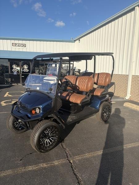 2026 E-Z-GO® Liberty Summit XT ELiTE Lithium 4-Passenger Forward-Facing Golf Cart - Image 2