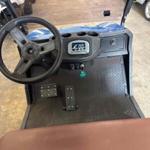 Alternative view of 4-PASSENGER GOLF CART USED YEAR  2022 LIKE NEW!