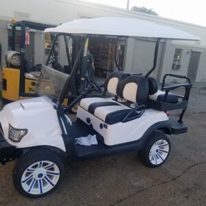 CUSTOM BUILT CLUB CARTS 4-PASSENGER GOLF CAR BUILT YOUR WAY