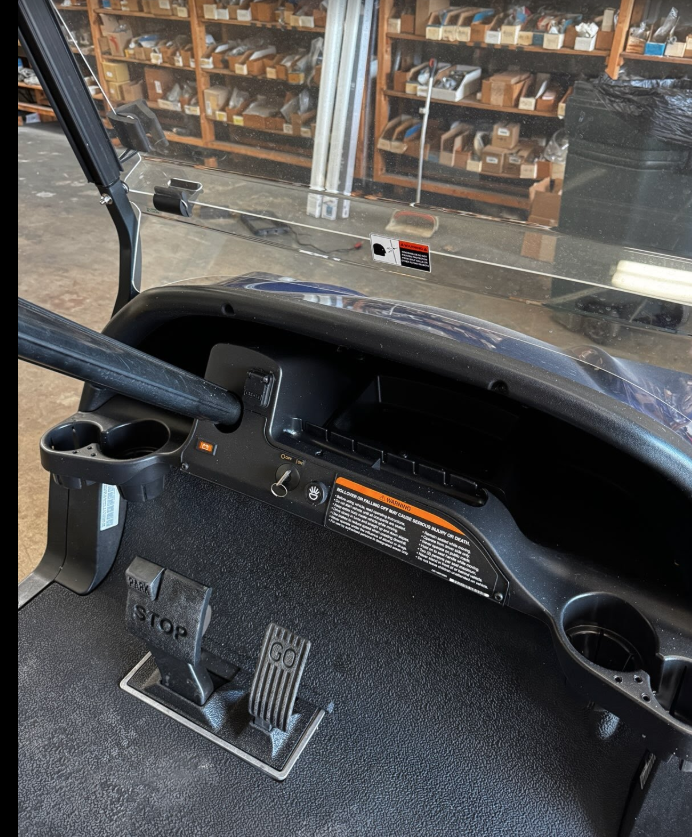 CLUB CAR Golf Cart Car Like New Model Tempo 2022 Blue Body - Image 4