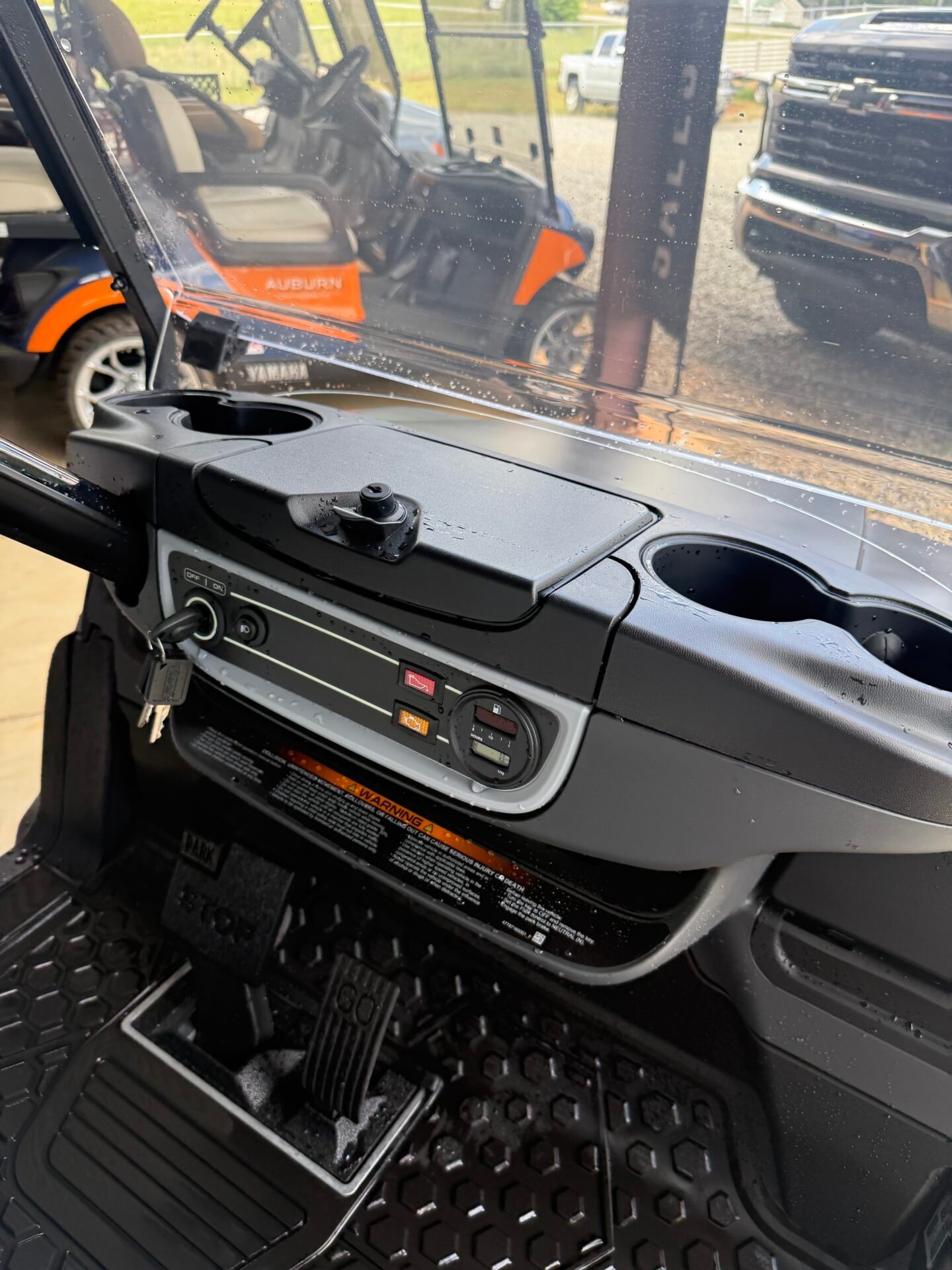 2027 Club Car Onward Lifted 4-Passenger Gas Premium | Matte Graphite - Image 8