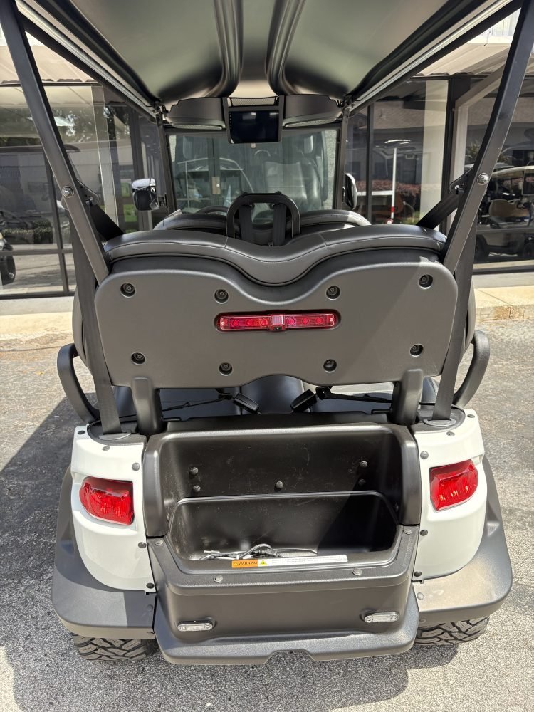 2027 Club Car Onward 4 Forward LSV 4-Passenger Lithium - Image 7