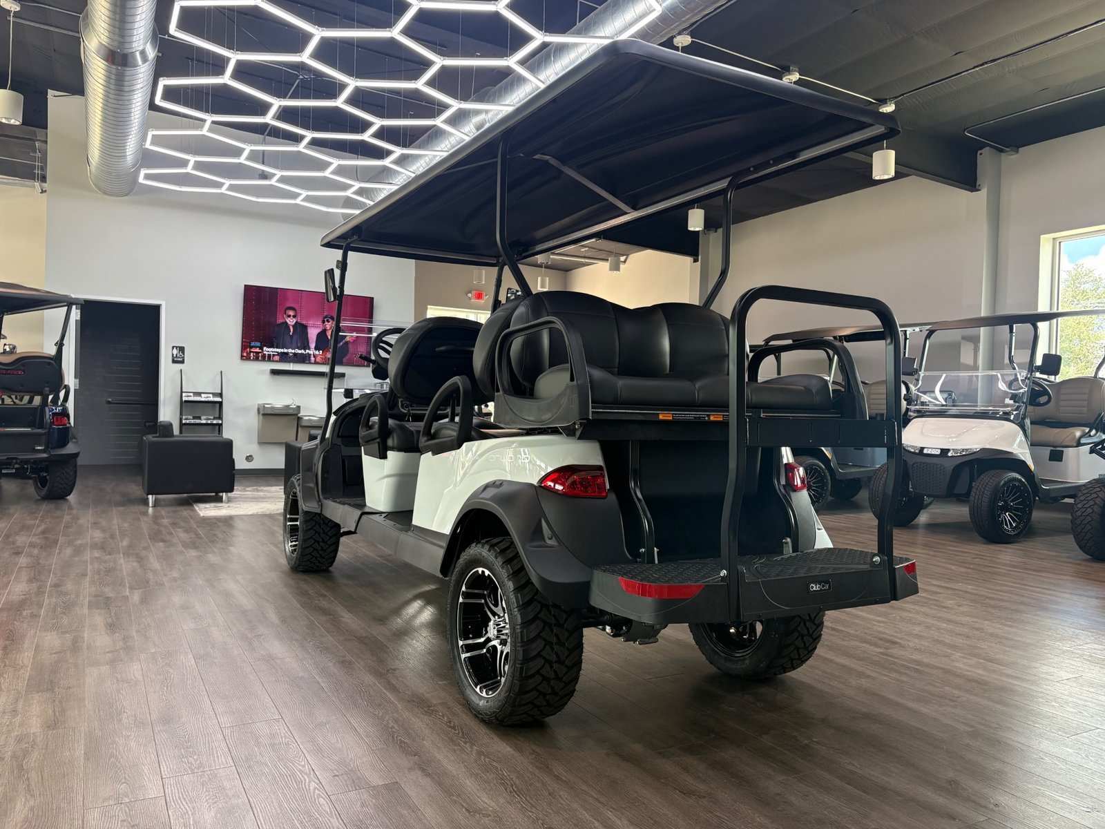2027 Club Car Onward 6-Passenger Gas Golf Cart - Image 12