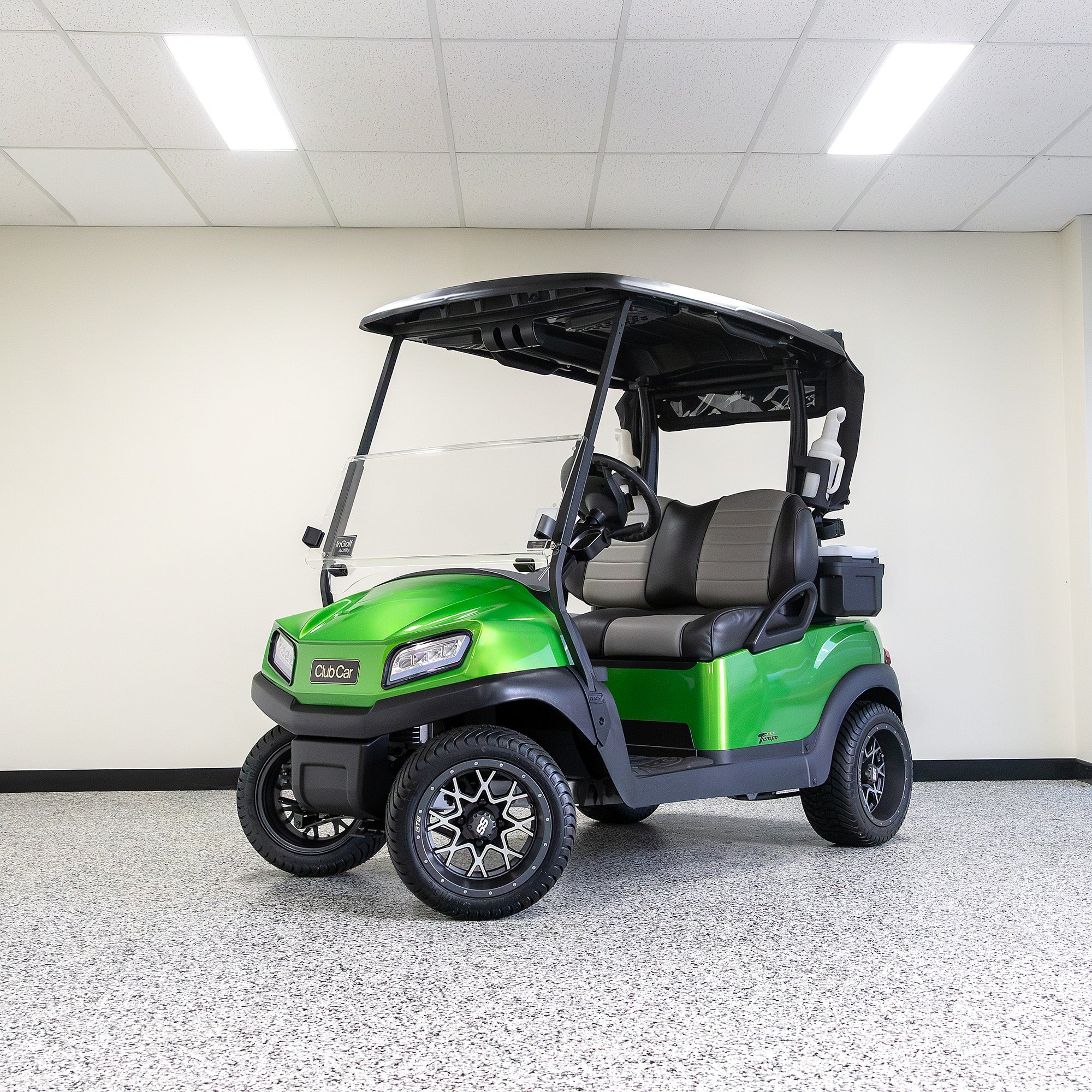 Refurbished 2021 Club Car Tempo Lithium Golf Cart - Synergy Green - Image 7